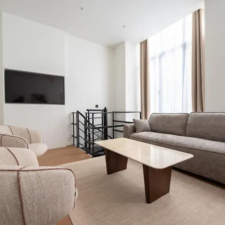 Modern In With Ac * Parijs